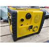 Image 3 : 200 watt power invertor/jump start/power station (needs charger)