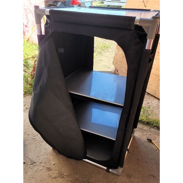 Collapsable/Portable Cloth Shelf