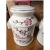 Image 3 : Set of 2 White Ceramic Food Storage Jars, Pink Flowers, 1 Lid is Broken