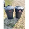 Image 1 : 2 rubbermaid garbage cans w/ lids