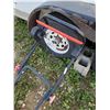 Image 3 : red electric snow thrower (untested)