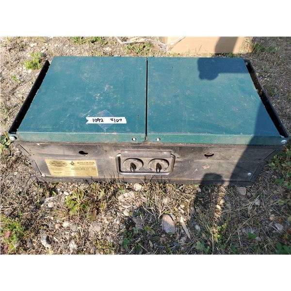 Rocky Mountain Range camping stove w/ fold out legs