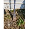 Image 2 : 5.5 foot digging bar for post holes
