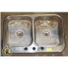 Image 1 : DOUBLE BOWL STAINLESS STEEL SINK