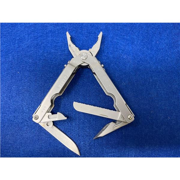 Gerber Silver foldable Multi-tool