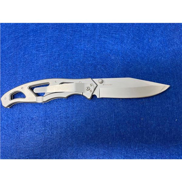 Gerber Silver Paraframe Lock Blade folding pocket knife with clip