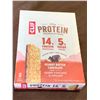 Image 1 : Clif Whey Protein Peanut Butter Chocolate Bars (8 x 56g)