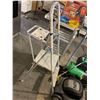 Image 1 : 2 Tier Paint Step Stool