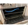 Image 3 : Garland Industrial 72 inch gas range with double oven, griddle and quad burners