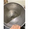 Image 2 : Stainless Steel 30Q Mixer Bowl attachment