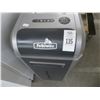 Image 2 : Fellowes Paper Shredder