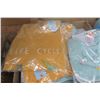 Image 2 : Cat & Jack Logo Shirt & Teething Bibs