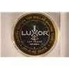 Image 2 : CASINO $10 SILVER TOKEN LUXOR CASINO, LAS VEGAS