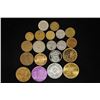 Image 1 : 20 ASSORTED VINTAGE METAL TOKENS