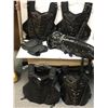 Image 1 : Group of protective equipment - 4 chest / back protective vests / 1 pair of leg guards & 1 pair of k