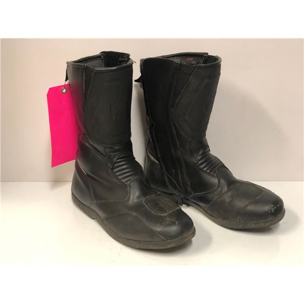 Pair of  Hero  (Girl) sz. 11 Hipora - black leather motor sports boots (From the superhero show)