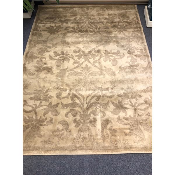 contemporary off-white area rug - approx 5ft x 8ft (From the superhero show)