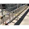 Image 2 : Approx 30 ft Aluminium extension ladder