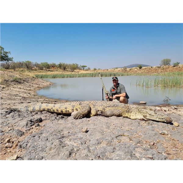 South Africa Crocodile Hunt    De Wet Hunting Safaris