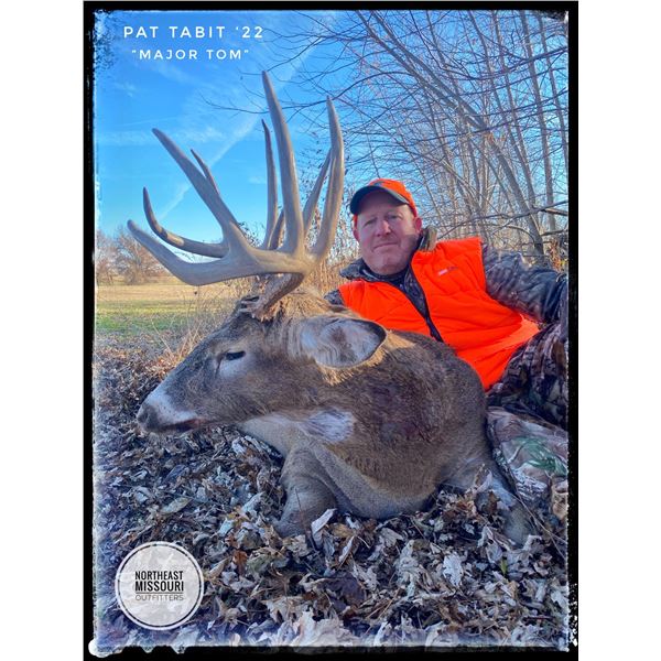 Missouri Pre Rut Archery Whitetail Deer Hunt  Northeast Missouri Outfitters for 2 Hunters