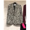 Image 2 : "Superhero Show - Season 4 Ep. 13"- #5 Hero - Complete 'Author' outfit - includes Frame zebra print 