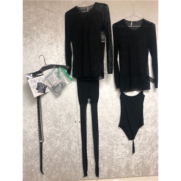 "Superhero Show" - Season 6 Ep. 1- #101 Hero Stunt - 'Punk outfit' - includes 2 tops/leggings/top/be