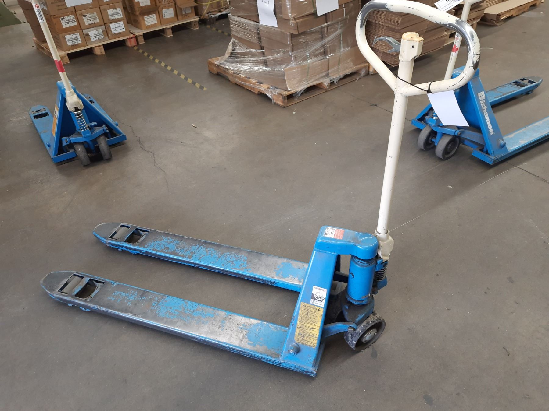 BISHAMON BS 55 INDUSTRIAL 5 500LBS CAPACITY PALLET JACK bishamon-bs-55-industrial-5-500lbs-capacity-pallet-jack
