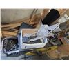 Image 2 : YELLOW MOBILE INDUSTRIAL BANDING MACHINE WITH TOOLING