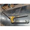 Image 2 : LIFT RITE INDUSTRIAL 5,000LBS CAPACITY PALLET JACK