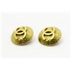 Image 3 : Chanel Gold-tone Metal CC Logo Gilt Round Clip-on Earrings