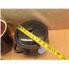 Image 14 : Qty 4 Onion Soup Bowls & 3 Crocks w/ Lids