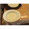 Image 12 : Multiple Glass Loaf Pans, Pie Plates, Casserole Dishes, Pans, Measuring Cups, etc