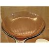 Image 16 : Multiple Glass Loaf Pans, Pie Plates, Casserole Dishes, Pans, Measuring Cups, etc