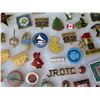Image 8 : Multiple Collectible Pins USA Military AAA 005 in Display Case 16"L