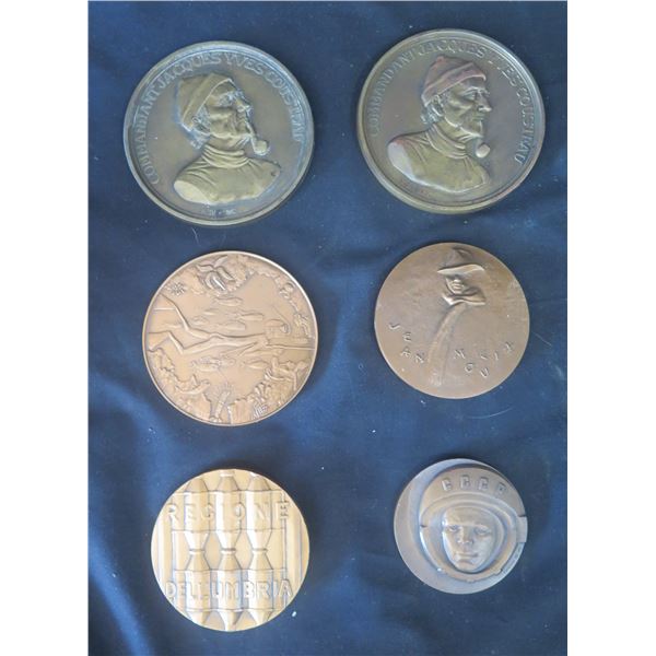 Qty 6 Medals & Coins: Jacques Cousteau, Jean Moulin, Regione Dell'umbria, etc - Some Marked