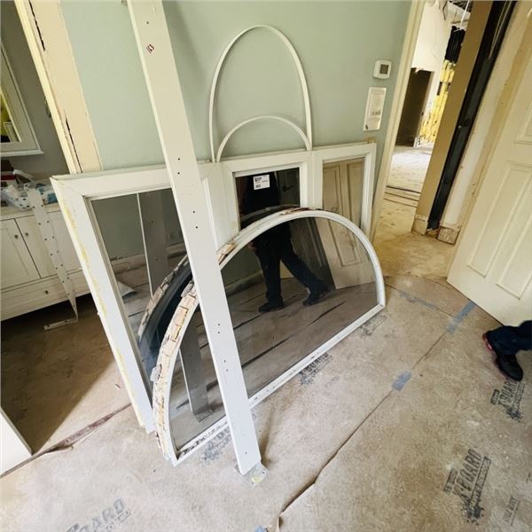 PGT IMPACT WINDOW WITH ARCH TOP WINDOW APPROX 26.75 " X 47"  ARCH APPROX 15.75" X 26.75"  SEE PHOTOS