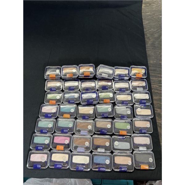 52X COVERGIRL EYESHADOW 0.9 OZ ASSORTED