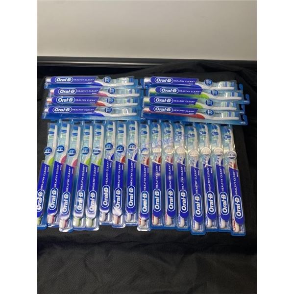 20X ORAL B HEALTHY CLEAN TOOTHBRUSH MEDIUM