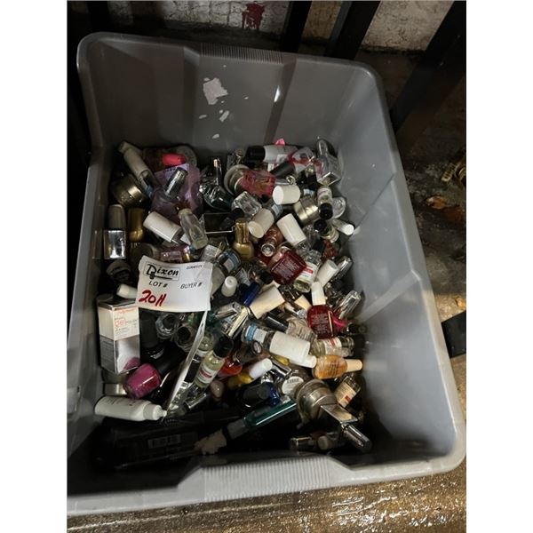 LOT ASSORTED NAIL NO CRATE BRING BOXES