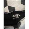 Image 3 : 30X  UMBRO WOMENS CAPRI PANTS