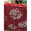 Image 3 : 40X RED ROSE PURSE WITH WOOD HANDLES
