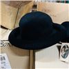 Image 1 : 162X HI END DUNWELL HATS