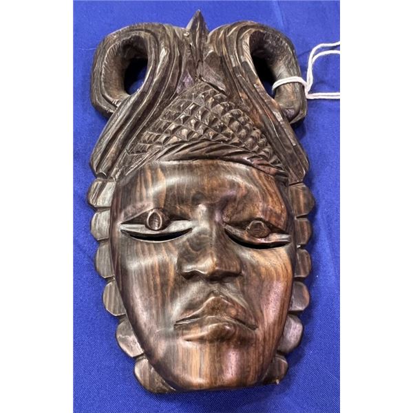 MASK 8"X5"  HAND CARVED AFRICAN SEE PHOTOS