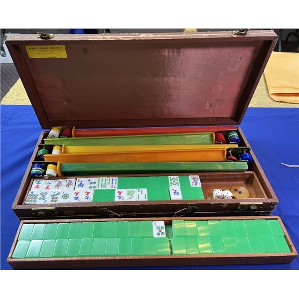 MAH JONGG SET NICE SEE PHOTOS