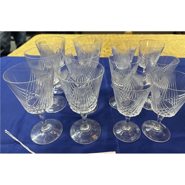 SET 12 STEMWARE 1 HAS SMALL CHIP SEE PHOTOS