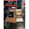 Image 1 : LOT OF WOOD CRATES AND BOXES