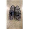 Image 3 : GOLF BAG, GOLF CLUBS, CHIPPING NET AND GOLF SHOES SIZE 8