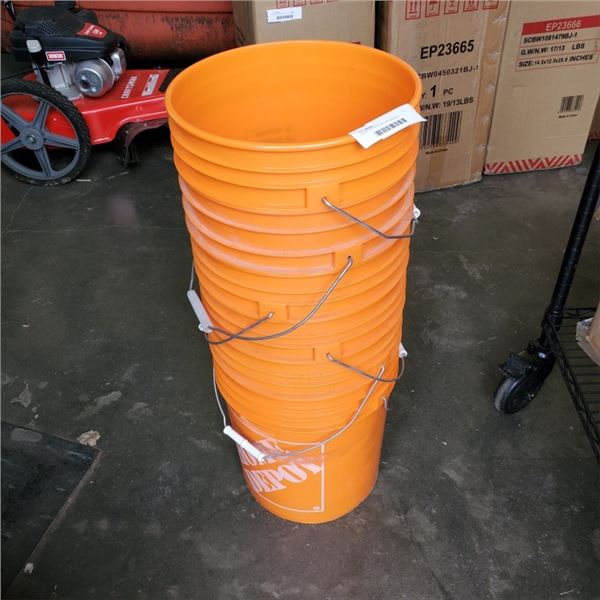 STACK OF 6 FIVE GALLON BUCKETS