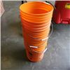 Image 3 : STACK OF 6 FIVE GALLON BUCKETS