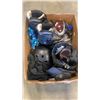Image 2 : 2 BOXES BOCCE BALLS, BOARD GAMES, GOLF BALLS, SKI GOGGLES, ROLLER BLADES, HELMET